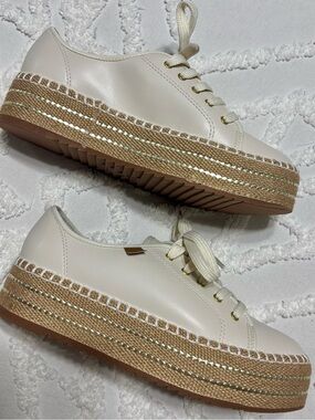 Beira-Rio Cream Lace-Up Women's Sneakers with Braided Trim
